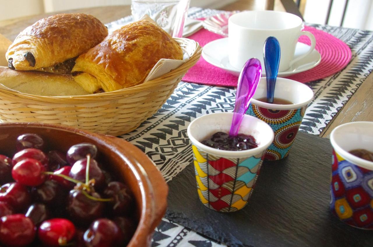 Logis Saint Leonard Bed & Breakfast Dompierre-sur-Mer Exterior foto