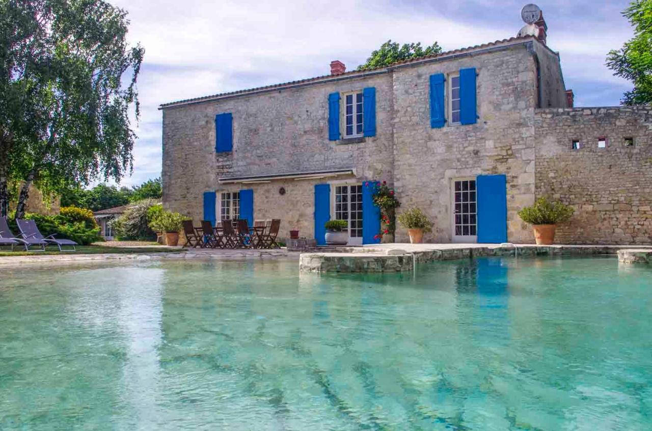 Logis Saint Leonard Bed & Breakfast Dompierre-sur-Mer Exterior foto