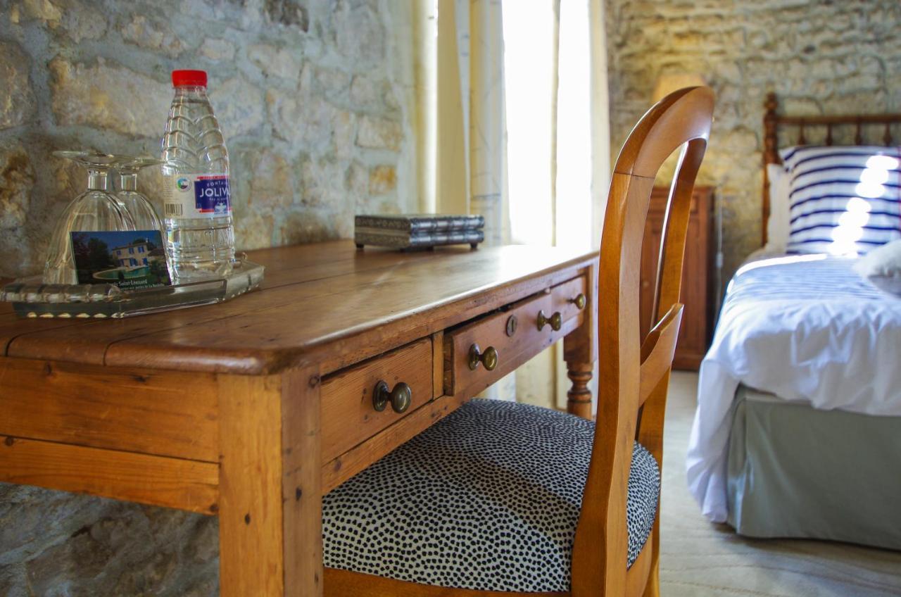 Logis Saint Leonard Bed & Breakfast Dompierre-sur-Mer Exterior foto