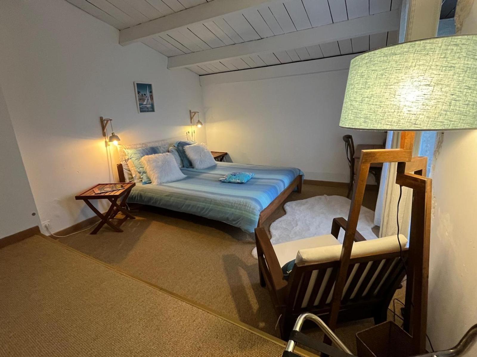 Logis Saint Leonard Bed & Breakfast Dompierre-sur-Mer Exterior foto