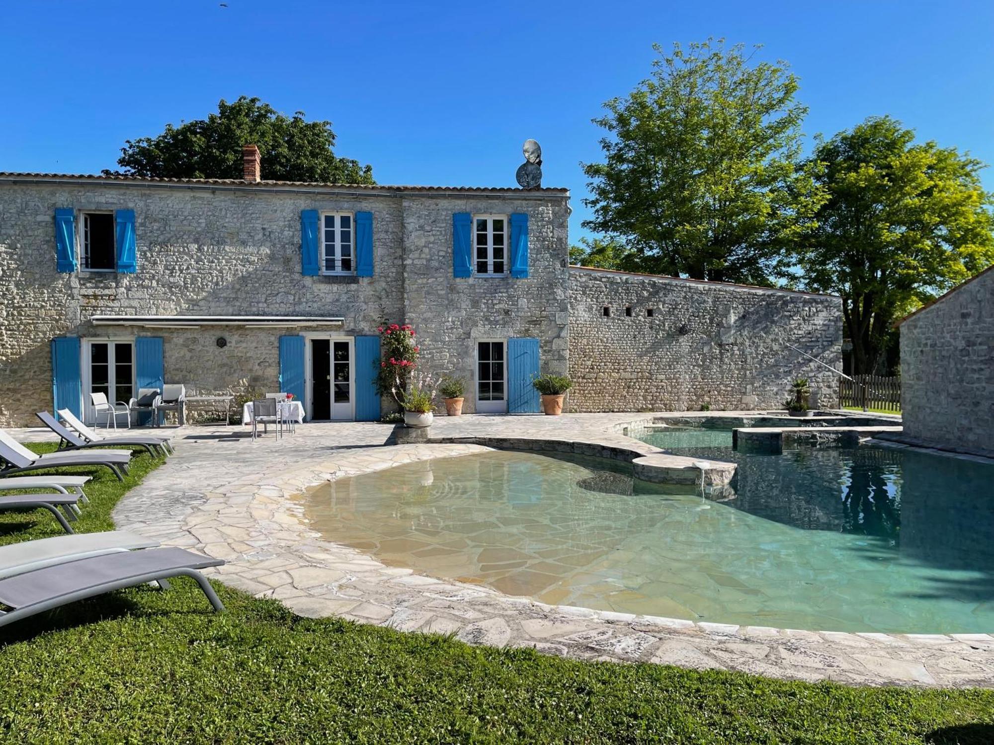 Logis Saint Leonard Bed & Breakfast Dompierre-sur-Mer Exterior foto