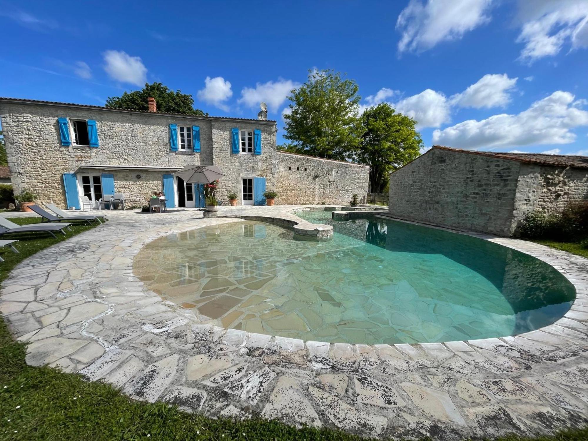 Logis Saint Leonard Bed & Breakfast Dompierre-sur-Mer Exterior foto